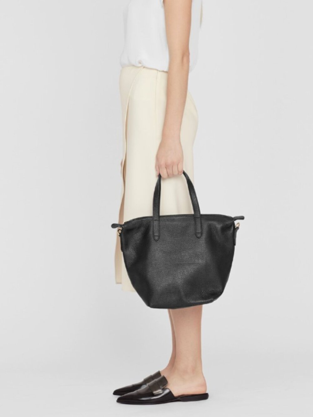 Cuyana Black Pebbled Leather Tote Satchel